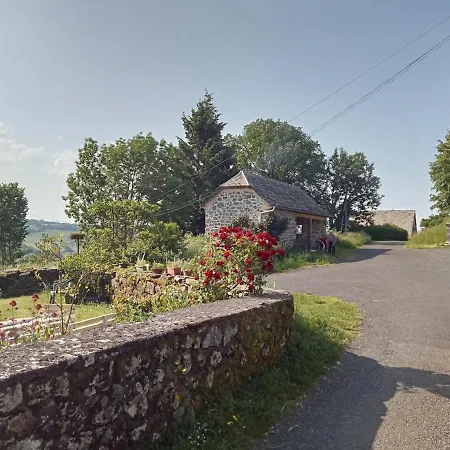 劳斯泰勒度假屋 * Taussac