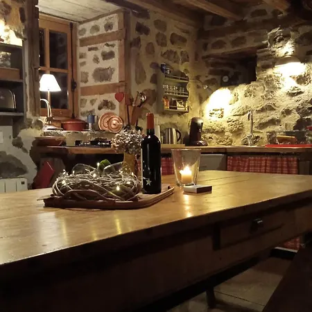 度假居 劳斯泰勒度假屋 Taussac