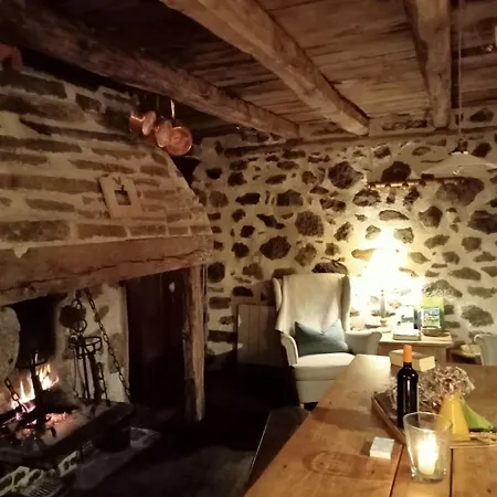 劳斯泰勒度假屋 * Taussac