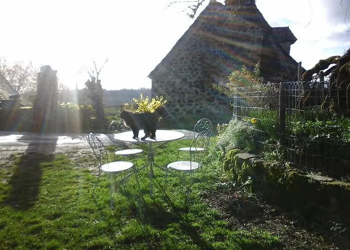 L'oustalou Hébergement de vacances Taussac